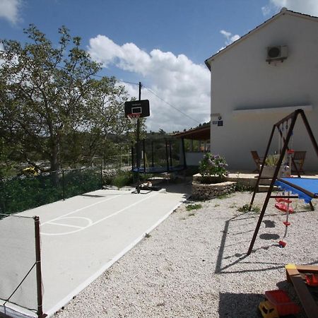 Dračevica Holiday Home Ela מראה חיצוני תמונה