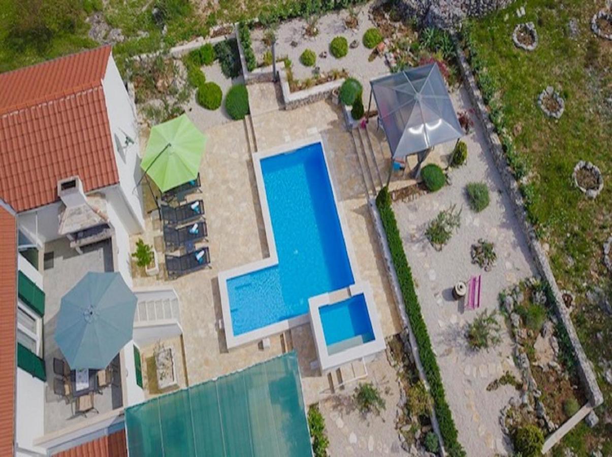 Dračevica Holiday Home Ela מראה חיצוני תמונה